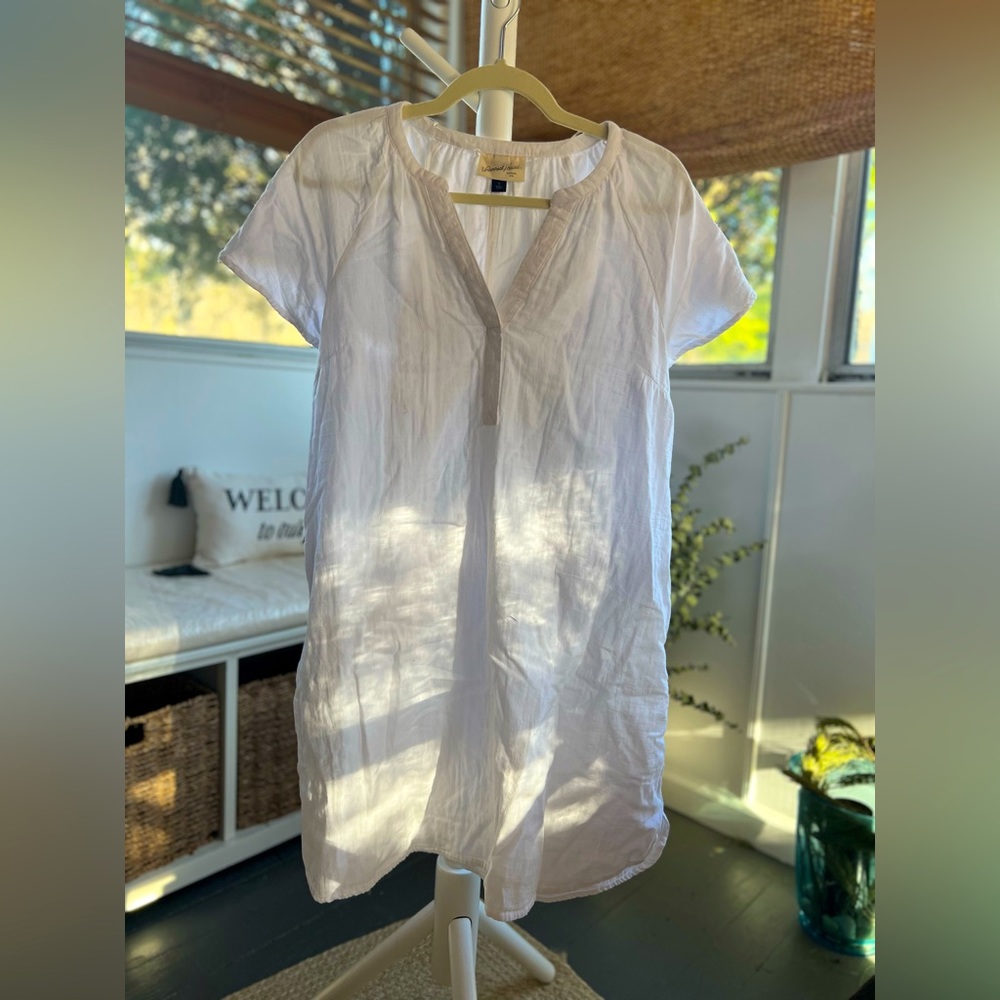 Simple, white throw dress.